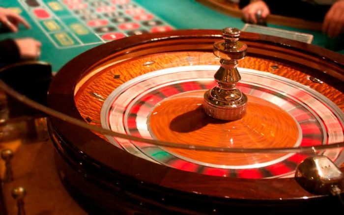 Mensen spelen roulette